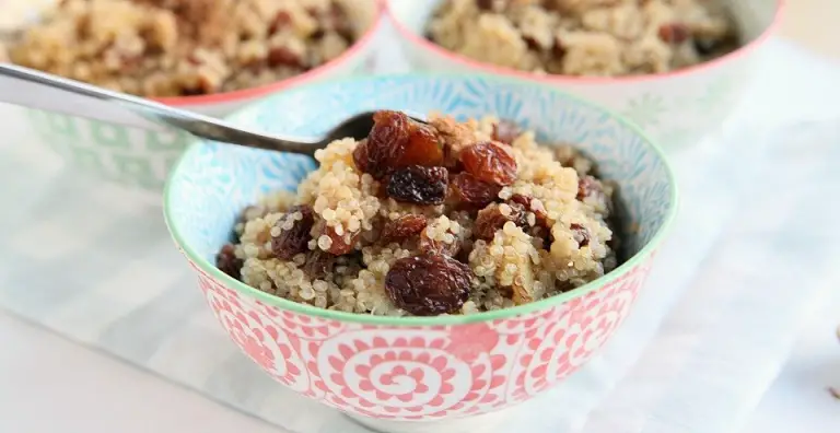 Quinoa met appel, rozijn en kaneel