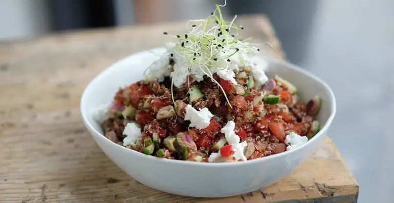 Rode quinoa tabouleh #workfood