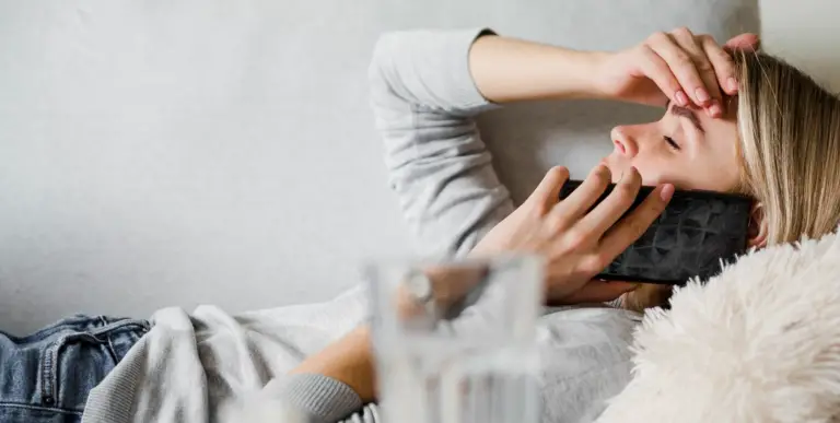 Ben je vaak misselijk? Oorzaken en oplossingen voor misselijkheid